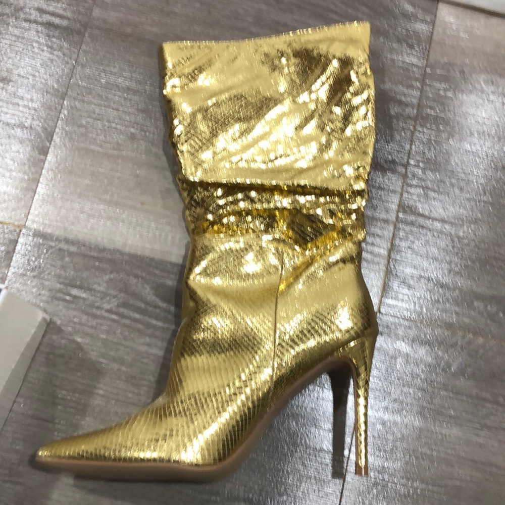 Mata Gold Pull On High Heel Boots New